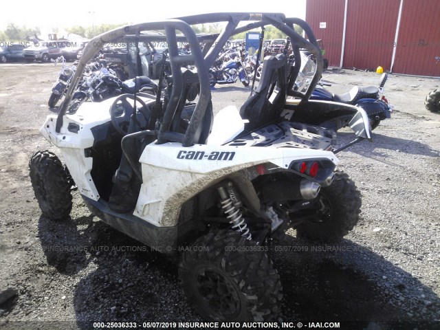 3JBPVAP22HJ000821 - 2017 CAN-AM MAVERICK XC 1000R/DPS 1000R WHITE photo 3