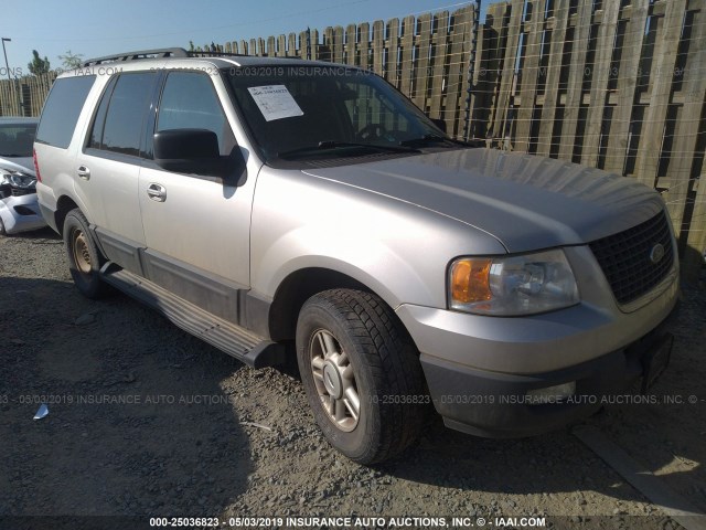 1FMPU165X5LA81828 - 2005 FORD EXPEDITION XLT SILVER photo 1