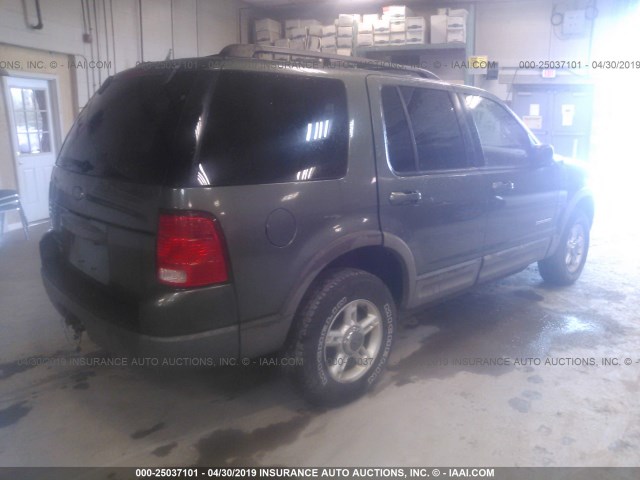 1FMZU73E72UC26474 - 2002 FORD EXPLORER XLT GREEN photo 4