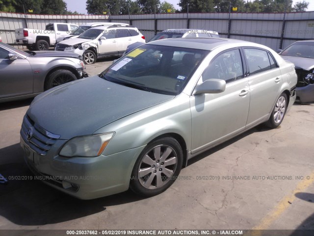 4T1BK36B75U050547 - 2005 TOYOTA AVALON XL/XLS/TOURING/LIMITED BEIGE photo 2