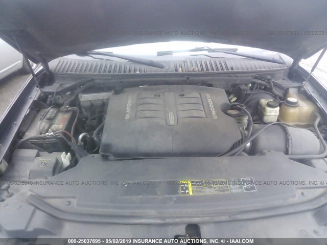 5LMFU28RX4LJ04196 - 2004 LINCOLN NAVIGATOR 黑色 照片 10