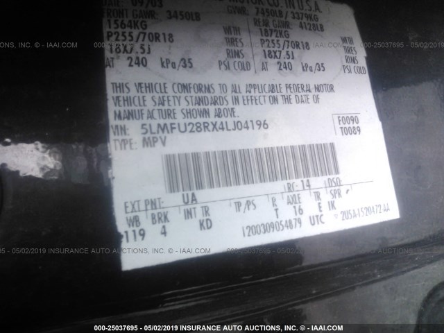 5LMFU28RX4LJ04196 - 2004 LINCOLN NAVIGATOR 黑色 照片 9