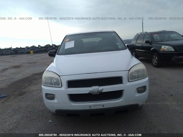 1GNDV23118D188512 - 2008 CHEVROLET UPLANDER LS WHITE photo 6