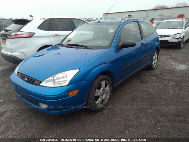 3FAFP31321R247186 - 2001 FORD FOCUS ZX3 BLUE photo 2