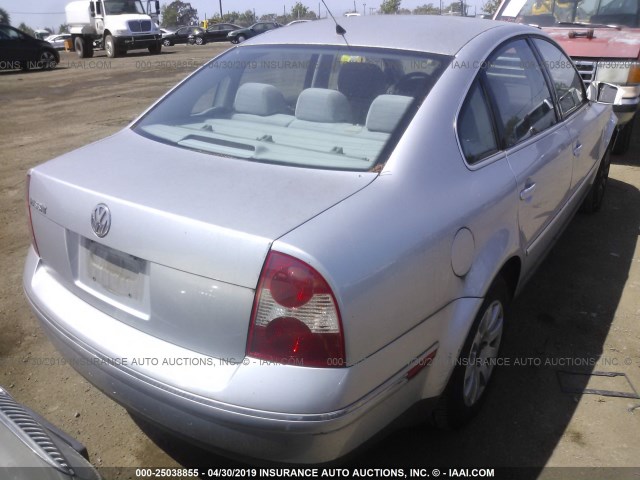 WVWPD63B42P129274 - 2002 VOLKSWAGEN PASSAT GLS SILVER photo 4