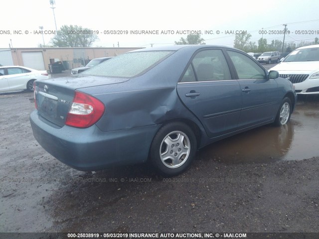 4T1BF32K13U566801 - 2003 TOYOTA CAMRY LE/XLE/SE Light Blue photo 4