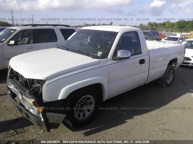 3GCEC14V97G183008 - 2007 CHEVROLET SILVERADO C1500 CLASSIC WHITE photo 2