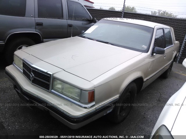 1B3XC46R9ND730364 - 1992 DODGE DYNASTY TAN photo 2