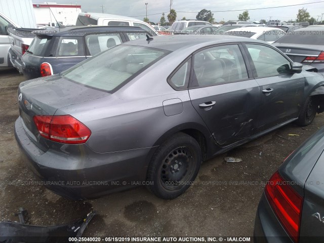 1VWAP7A35EC011371 - 2014 VOLKSWAGEN PASSAT S GRAY photo 4