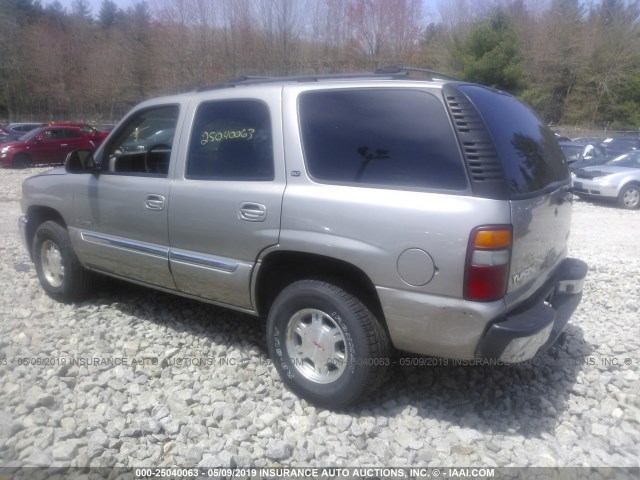 1GKEK13V82R257990 - 2002 GMC YUKON GRAY photo 3