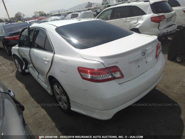 4T1BK3EK2AU609451 - 2010 TOYOTA CAMRY SE/LE/XLE WHITE photo 3