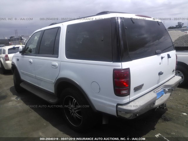 1FMFU18L42LA37293 - 2002 FORD EXPEDITION EDDIE BAUER WHITE photo 3