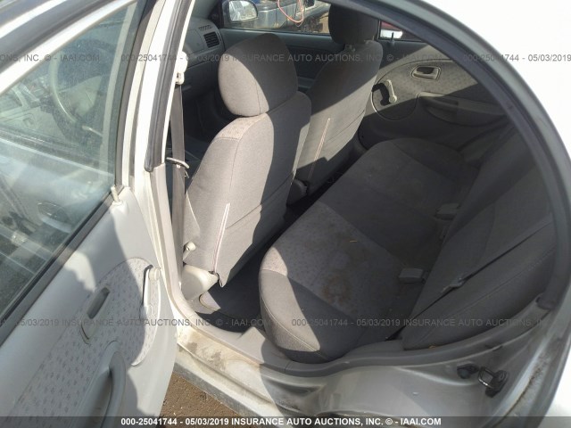 KNADC125356365894 - 2005 KIA RIO SILVER photo 8