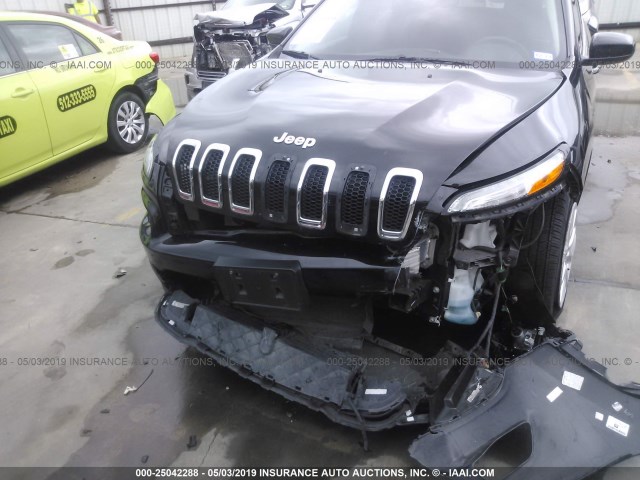 1C4PJLCB7FW632395 - 2015 JEEP CHEROKEE LATITUDE BLACK photo 6