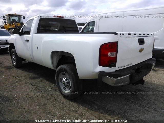 1GC0CVCG2BF230765 - 2011 CHEVROLET SILVERADO C2500 HEAVY DUTY WHITE photo 3