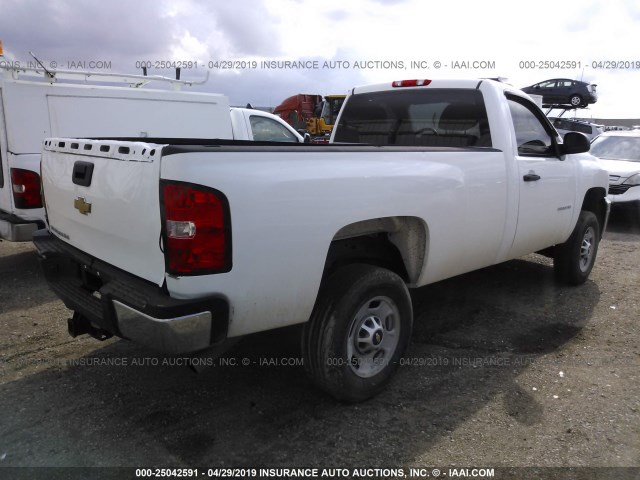 1GC0CVCG2BF230765 - 2011 CHEVROLET SILVERADO C2500 HEAVY DUTY WHITE photo 4