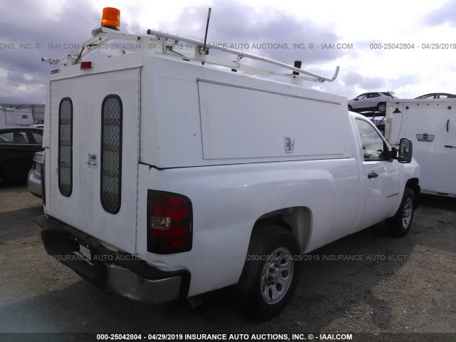 1GCEC14X48Z142031 - 2008 CHEVROLET SILVERADO C1500 WHITE photo 4