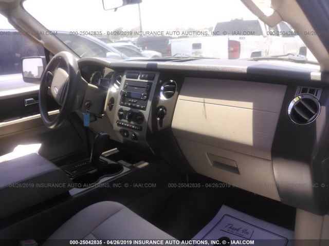 1FMFK15597LA80014 - 2007 FORD EXPEDITION EL XLT SILVER photo 5