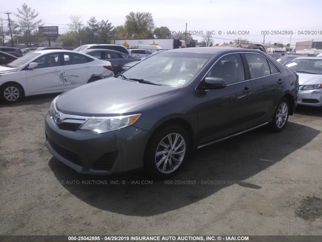 4T4BF1FK3ER337625 - 2014 TOYOTA CAMRY L/SE/LE/XLE 灰色 照片 2