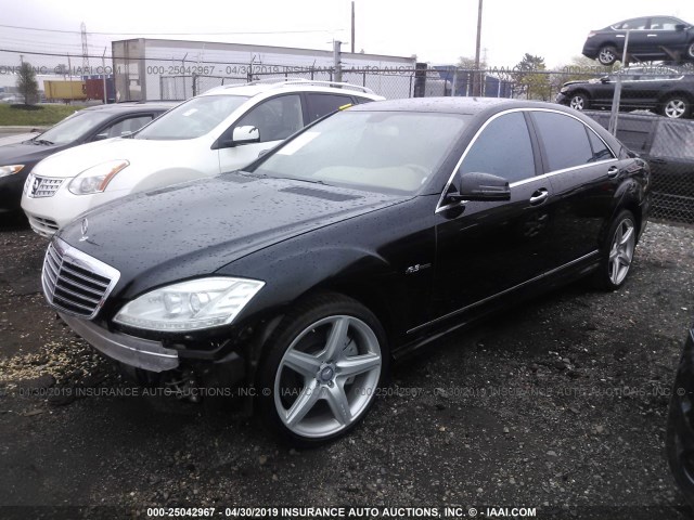 WDDNG7HB2AA315402 - 2010 MERCEDES-BENZ S 63 AMG BLACK photo 2