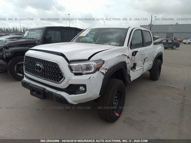 5TFCZ5AN3KX172611 - 2019 TOYOTA TACOMA DOUBLE CAB/SR/SR5/TRD SPO WHITE photo 2