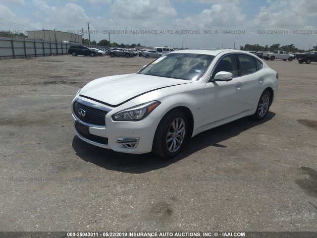 JN1BY1AP8FM540316 - 2015 INFINITI Q70 3.7 WHITE photo 2