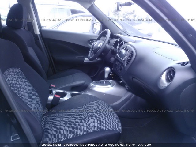 JN8AF5MRXGT601373 - 2016 NISSAN JUKE S/SV/SL/NISMO BLACK photo 5