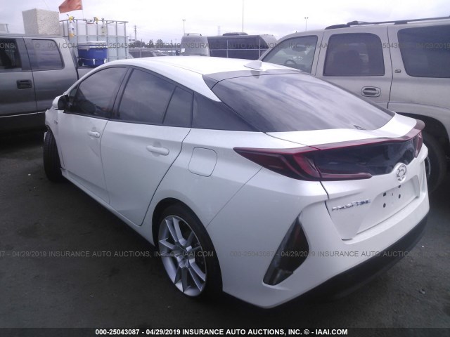 JTDKARFP5H3066701 - 2017 TOYOTA PRIUS PRIME  WHITE photo 3