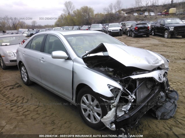 4T1BE46K69U400656 - 2009 TOYOTA CAMRY SE/LE/XLE SILVER photo 1