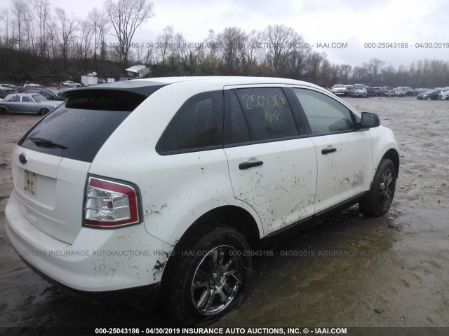 2FMDK3GC7ABA30945 - 2010 FORD EDGE SE WHITE photo 4