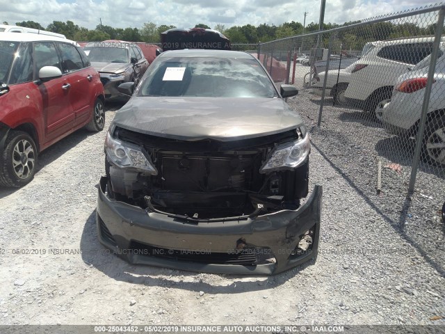 4T1BF1FK3DU714933 - 2013 TOYOTA CAMRY L/SE/LE/XLE 灰色 照片 6