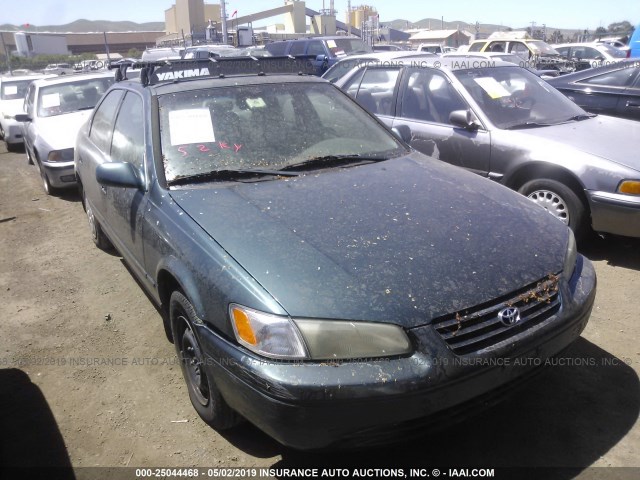 JT2BG22K9V0016826 - 1997 TOYOTA CAMRY LE/XLE Yaşıl foto 1