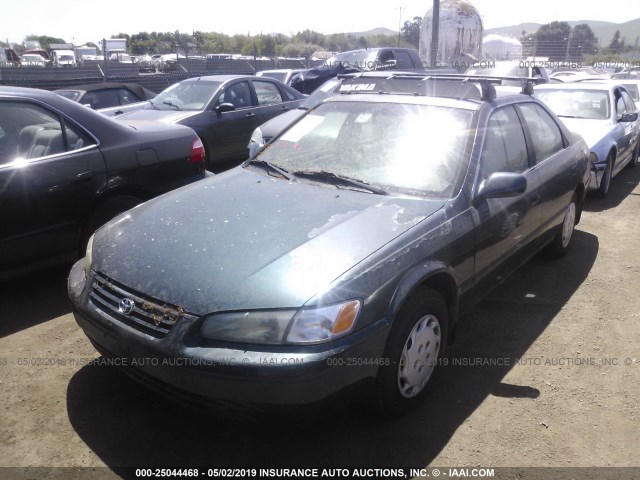 JT2BG22K9V0016826 - 1997 TOYOTA CAMRY LE/XLE Yaşıl foto 2