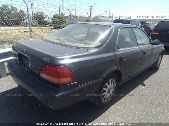 JH4UA2654VC005381 - 1997 ACURA 2.5TL GREEN photo 4