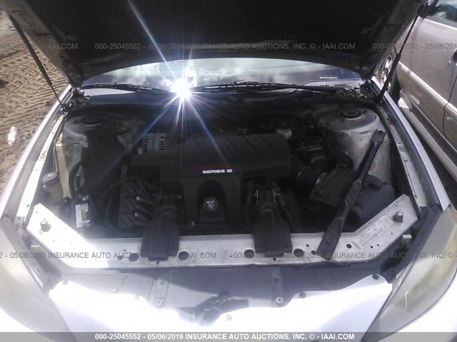 2G2WS522441132757 - 2004 PONTIAC GRAND PRIX GT2 ვერცხლისფერი ფოტო 10