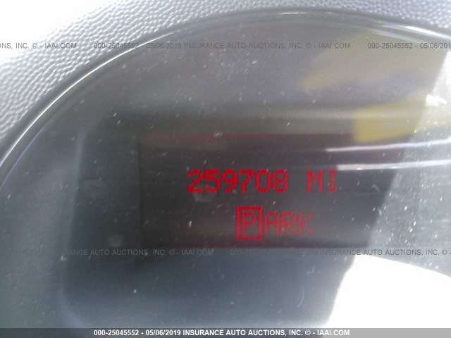 2G2WS522441132757 - 2004 PONTIAC GRAND PRIX GT2 ვერცხლისფერი ფოტო 7