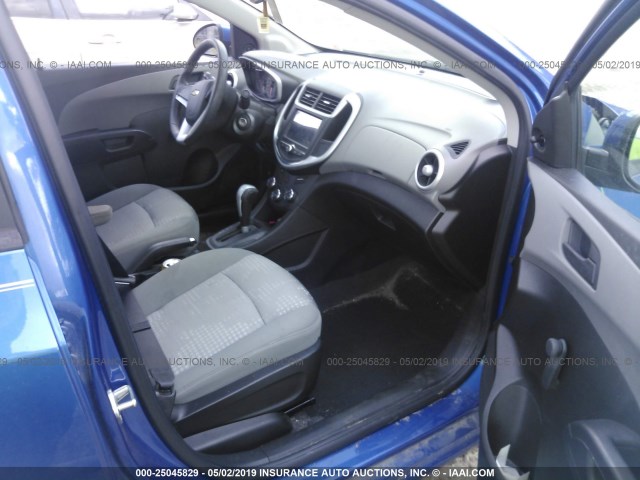 1G1JB5SHXH4154968 - 2017 CHEVROLET SONIC LS BLUE photo 5