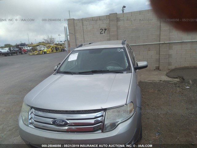 1FMDK02W88GA24056 - 2008 FORD TAURUS X SEL SILVER photo 6