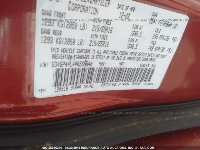 2D4GP44L44R568840 - 2004 DODGE GRAND CARAVAN SXT RED photo 9