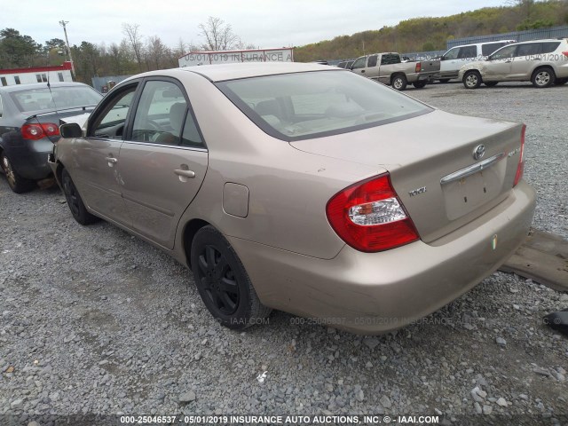 4T1BE32K74U302812 - 2004 TOYOTA CAMRY LE/XLE/SE GOLD photo 3