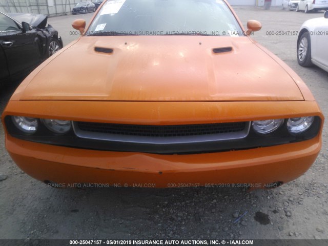 2C3CDYAG3CH141600 - 2012 DODGE CHALLENGER SXT ORANGE photo 6