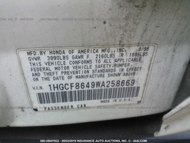 1HGCF8649WA258669 - 1998 HONDA ACCORD DX WHITE photo 9