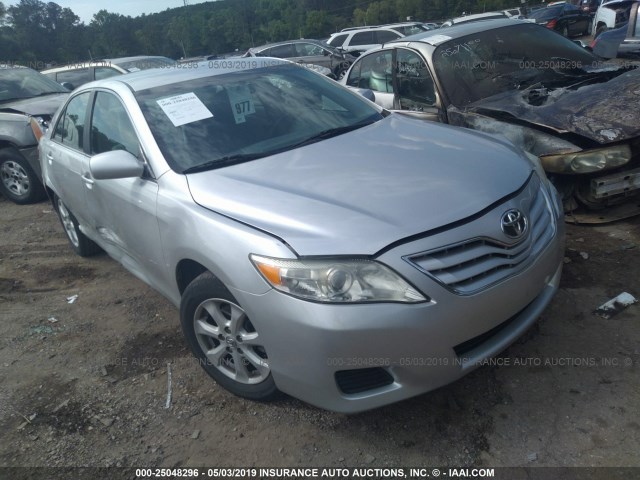 4T1BF3EK2BU158060 - 2011 TOYOTA CAMRY SE/LE/XLE SILVER photo 1