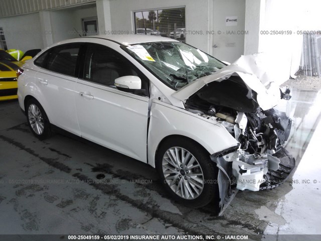 1FADP3J29GL318325 - 2016 FORD FOCUS TITANIUM WHITE photo 1