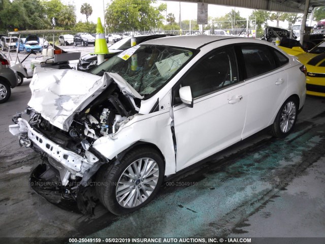 1FADP3J29GL318325 - 2016 FORD FOCUS TITANIUM WHITE photo 2