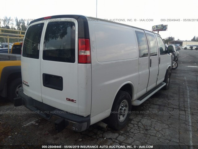 1GTW7FCF8F1902598 - 2015 GMC SAVANA G2500 WHITE photo 4