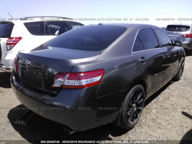 JTNBF3EK0A3004726 - 2010 TOYOTA CAMRY SE/LE/XLE 灰色 照片 4