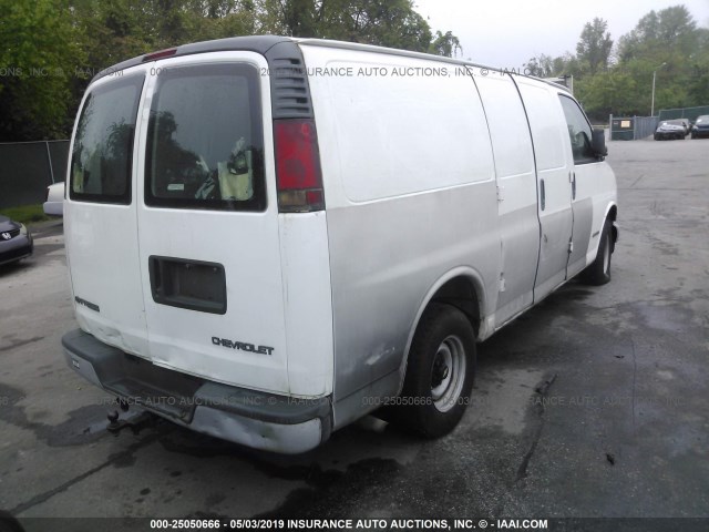 1GCFG15W711221051 - 2001 CHEVROLET EXPRESS G1500  WHITE photo 4