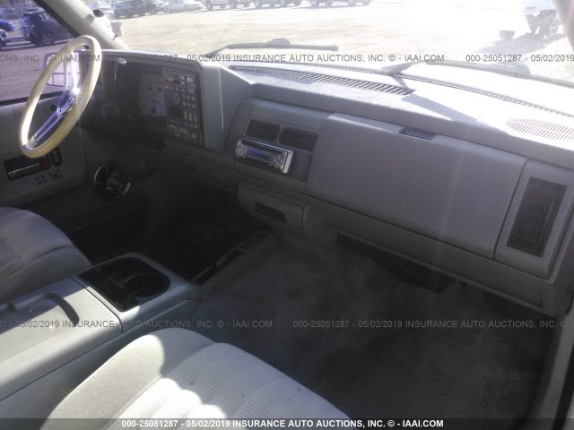 1GKEK18K9RJ738645 - 1994 GMC YUKON WHITE photo 5