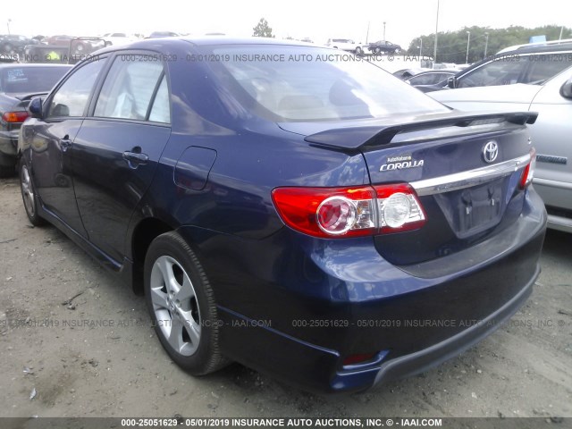 5YFBU4EE7DP139322 - 2013 TOYOTA COROLLA S/LE BLUE photo 3